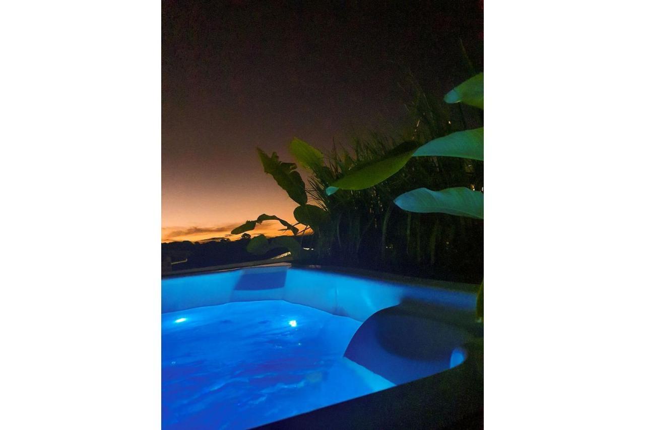 Vila Pitangueira - Apto Laranja - No Centro De Serra Grande Com Piscina, Jacuzzi, Internet Veloz מראה חיצוני תמונה